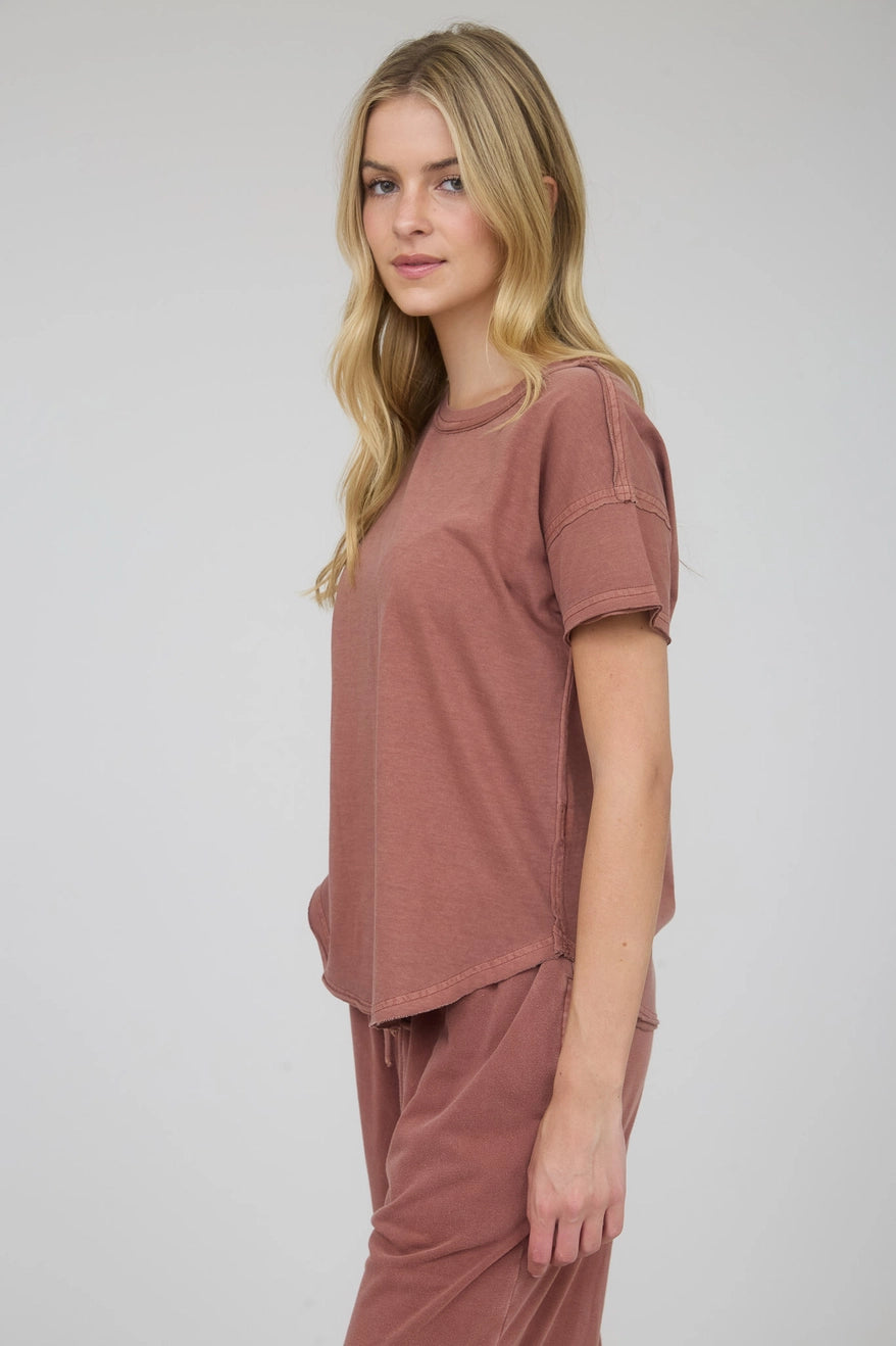 The Emery Raw Edge Tee – TerraCotta