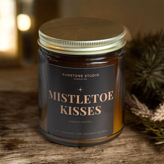 Mistletoe Kisses 8 oz Coconut Soy Candle